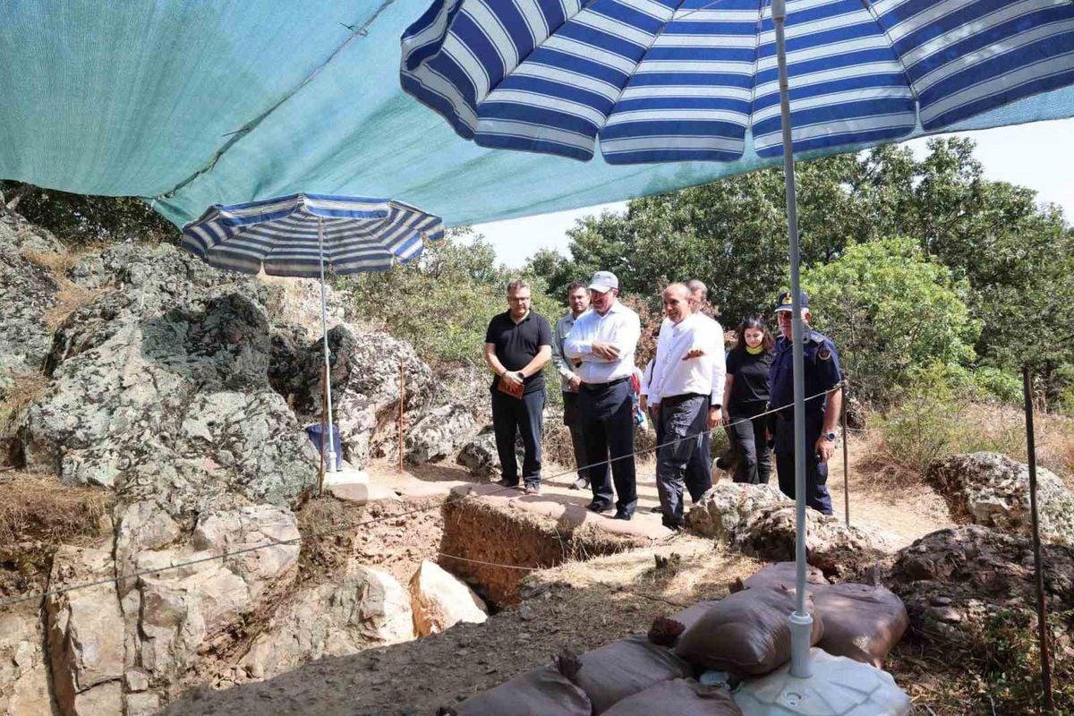 Vali Toraman İnkaya Mağarası kazı alanını inceledi