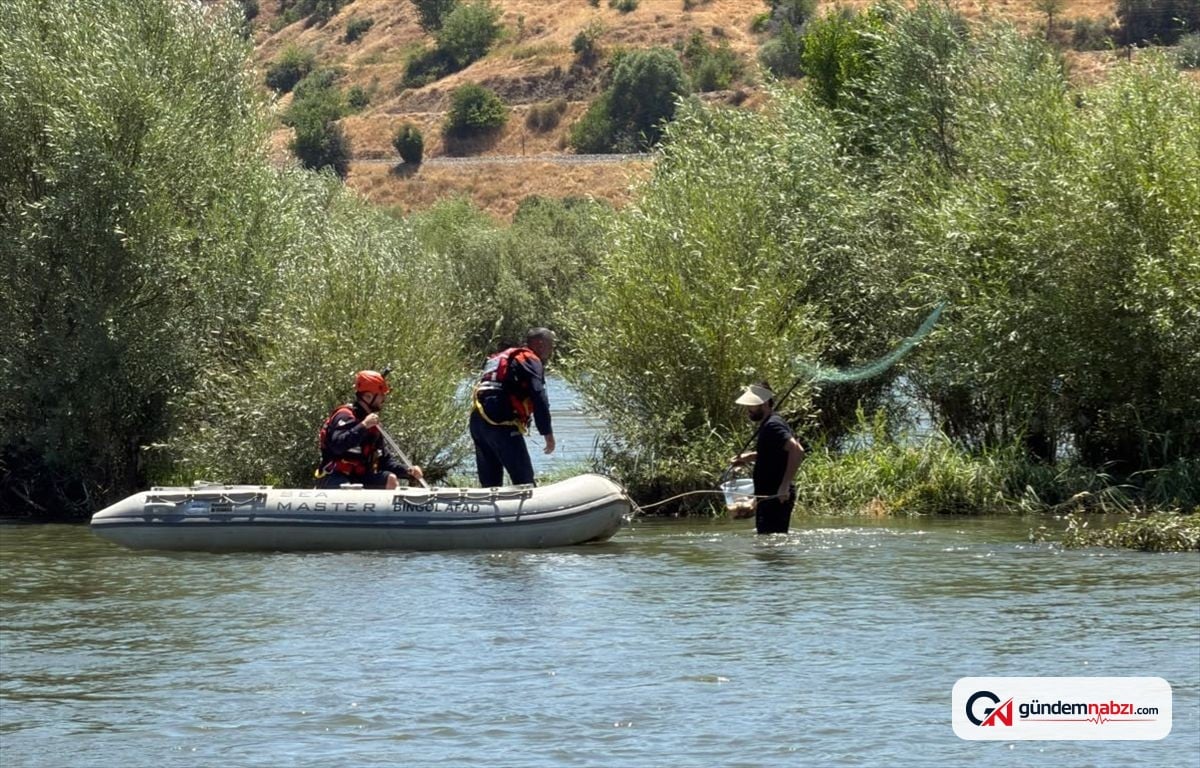 Bingöl'de nehir adacığında mahsur kalan kişi kurtarıldı