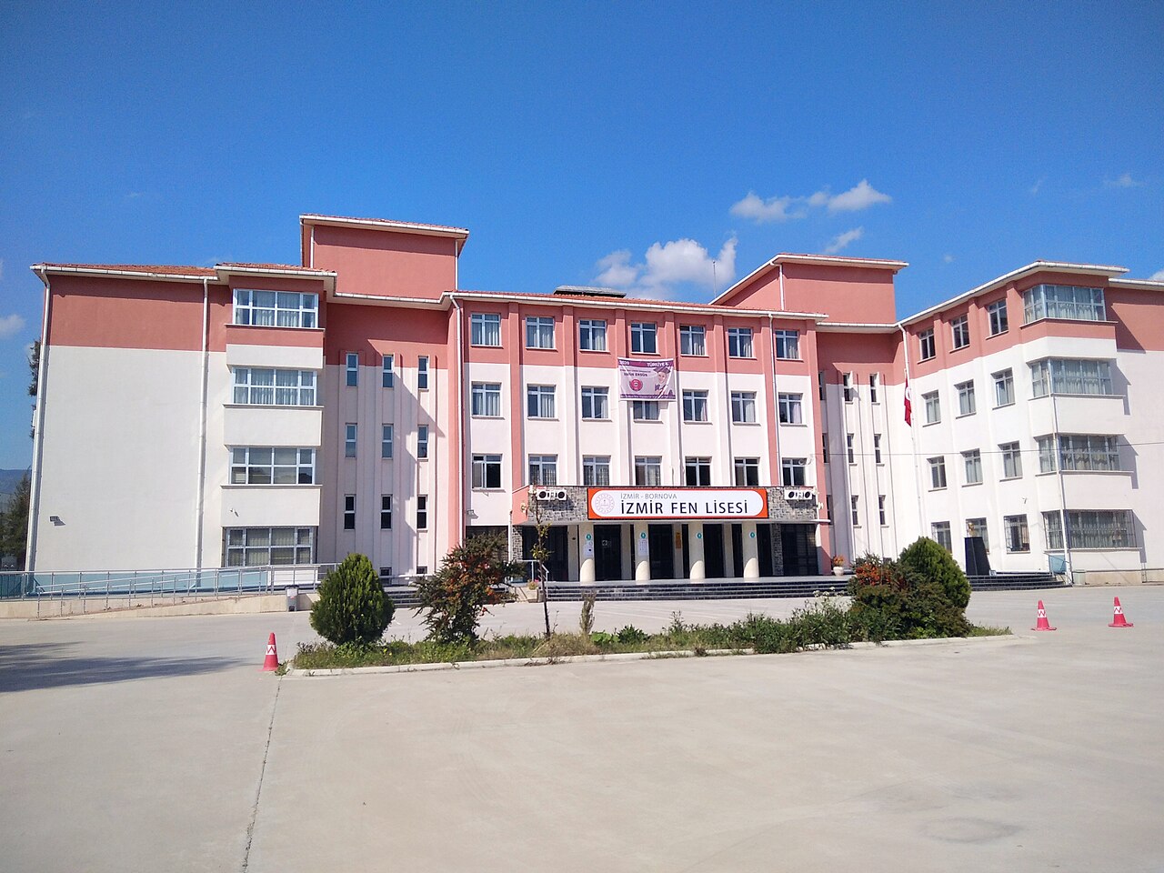İzmirli lise öğrencisi Barkın Özsoy, kutuplarda bilimsel araştırma yaptı