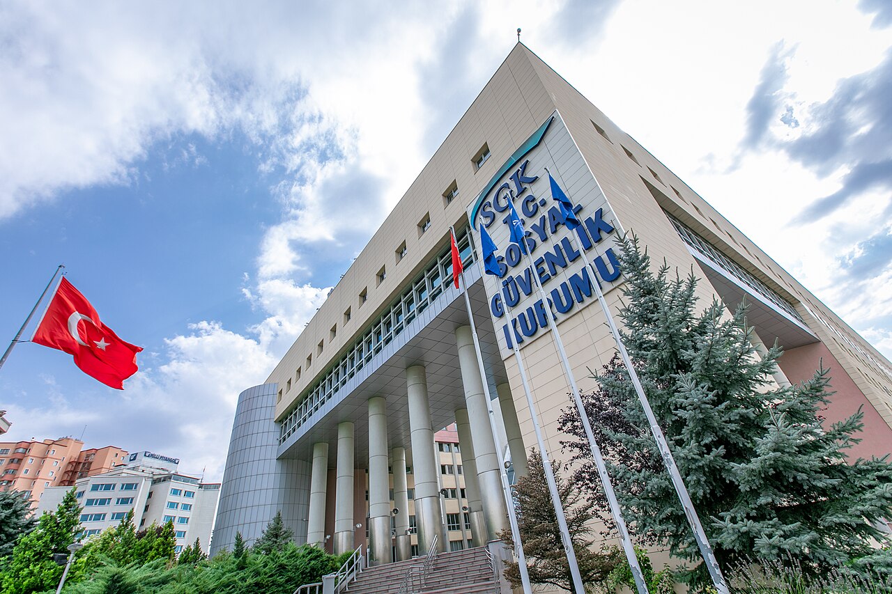 Bakan Işıkhan: SGK e-Devlet uygulamaları 758 milyon kez ziyaret edildi