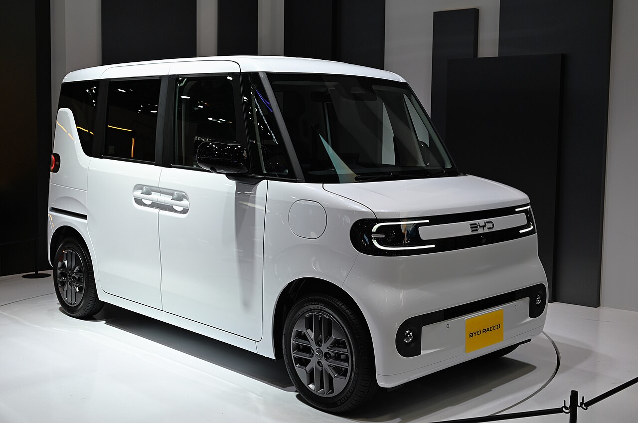 BYD Japonya'da Racco elektrikli mini otomobili satışa sundu