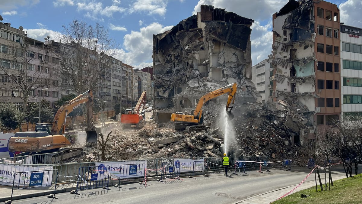 İstanbul'da 300 metrelik sokakta 13 bina dönüşüme girdi