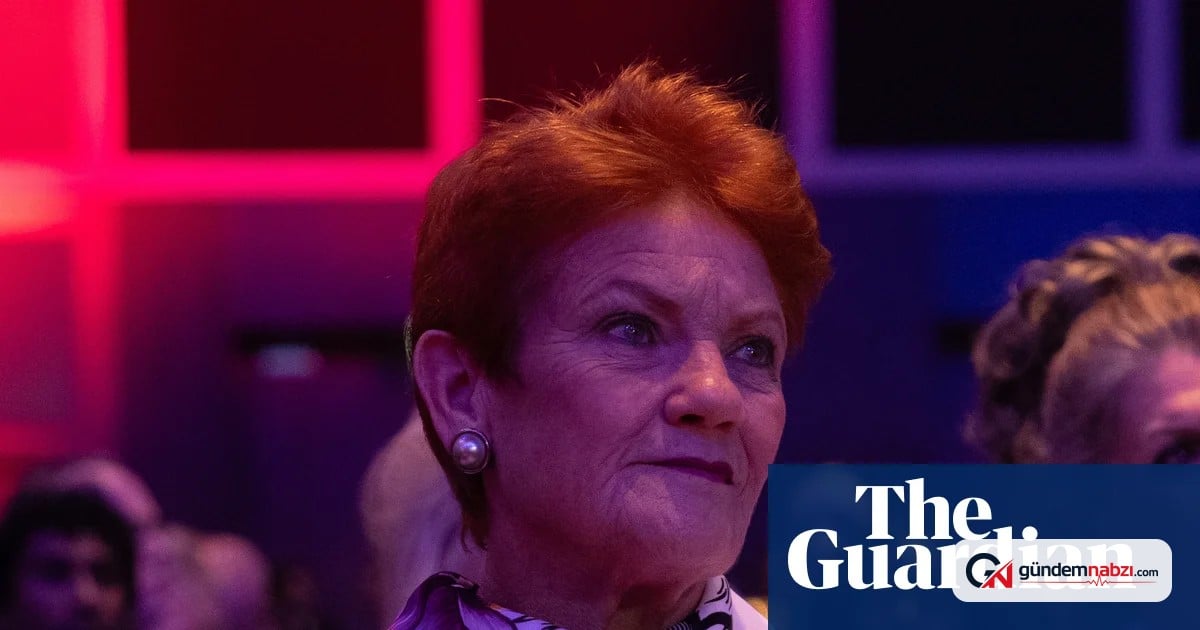 Milyarder Rinehart'tan Hanson'ın İtalya seyahatine uçuş desteği