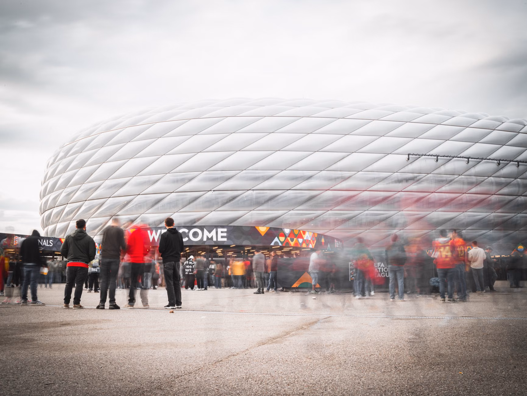 VfB Stuttgart, Bayern Münih'e transferde yanıt verdi