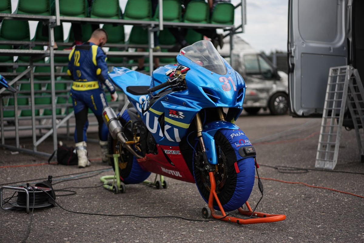 2026 model Suzuki GSX-R1000R pistte test edildi