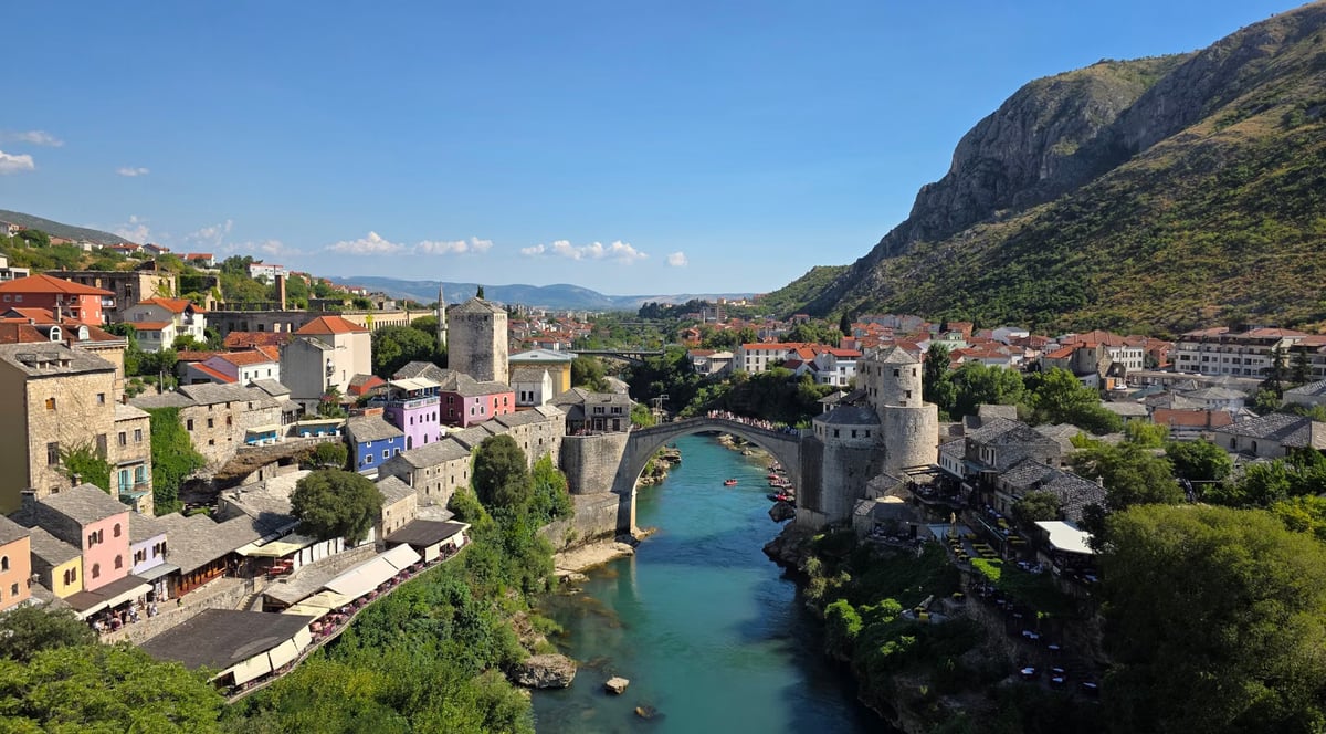 Mostar Köprüsü'nde 460. Geleneksel Atlayışlar Yapıldı
