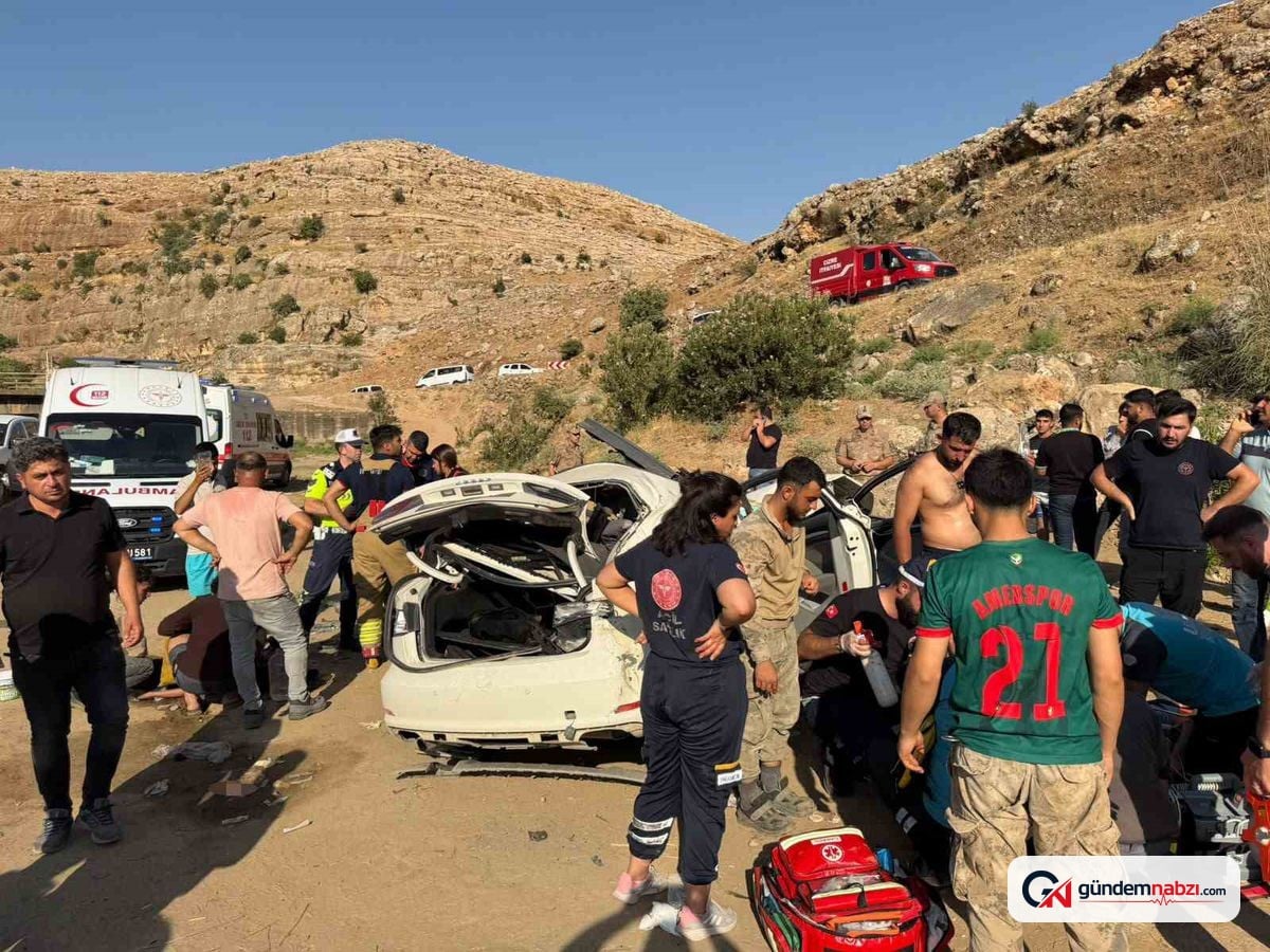 Şırnak'ta otomobil şarampole yuvarlandı: 2 ölü