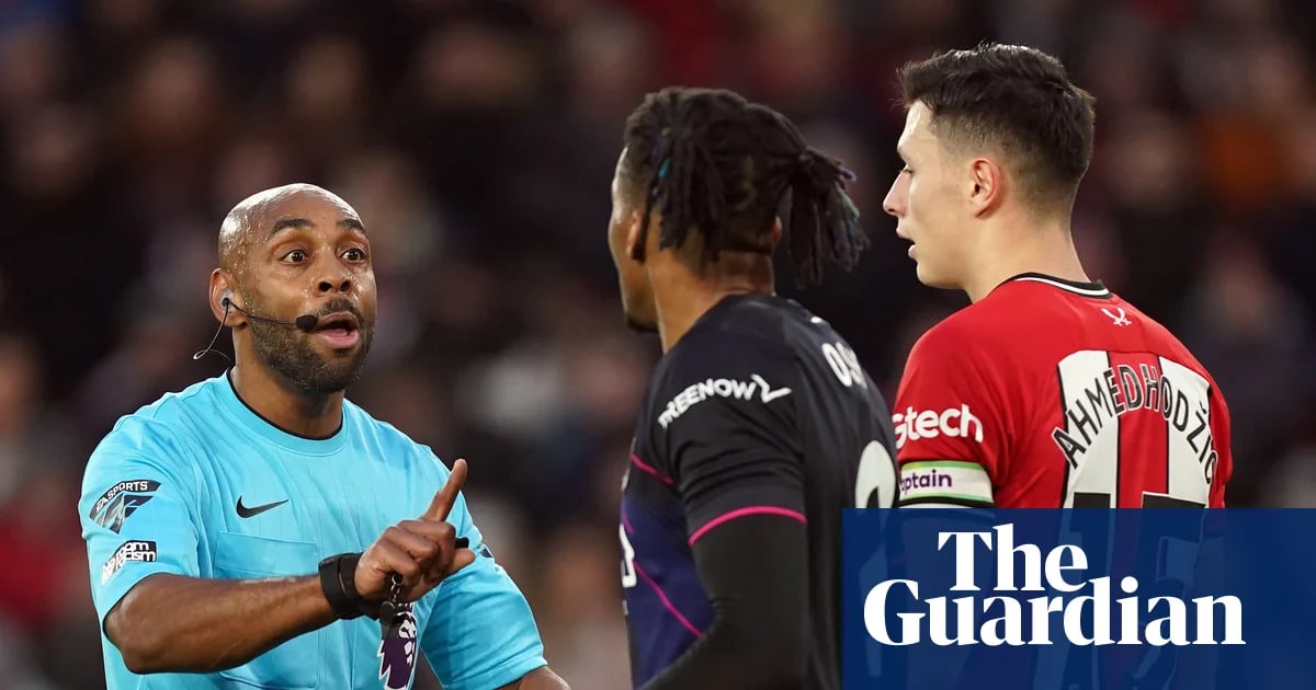 Howard Webb'den azınlık gruplar için hakem havuzu vurgusu