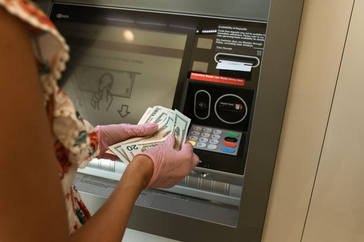 ATM'lerde dolandırıcılık tehlikesi! Hesaplarınızı koruyun