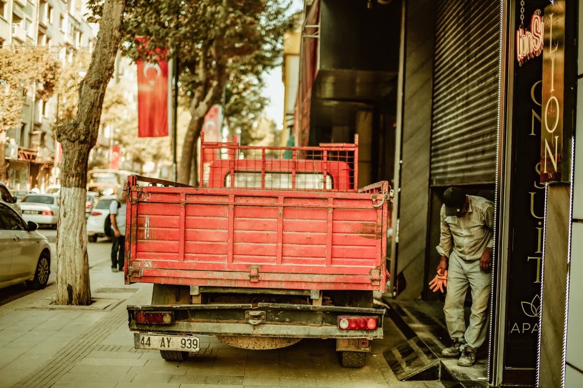 Adana Seyhan'da kamyon bisikletliye çarptı: 1 ölü