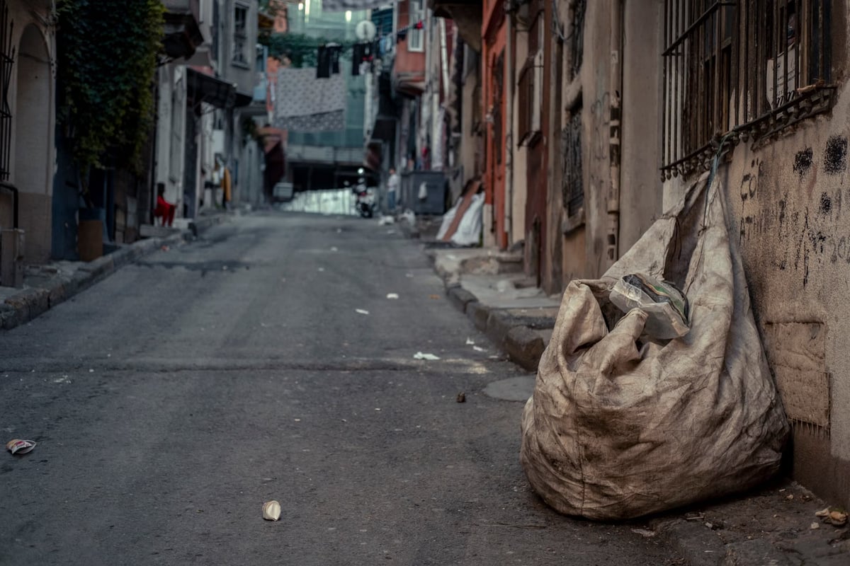 Kadıköy'deki temizlik sorunu dikkat çekiyor