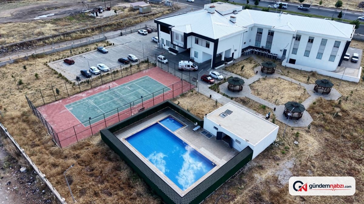 Diyarbakır'da hidroterapi havuzu hizmete girdi