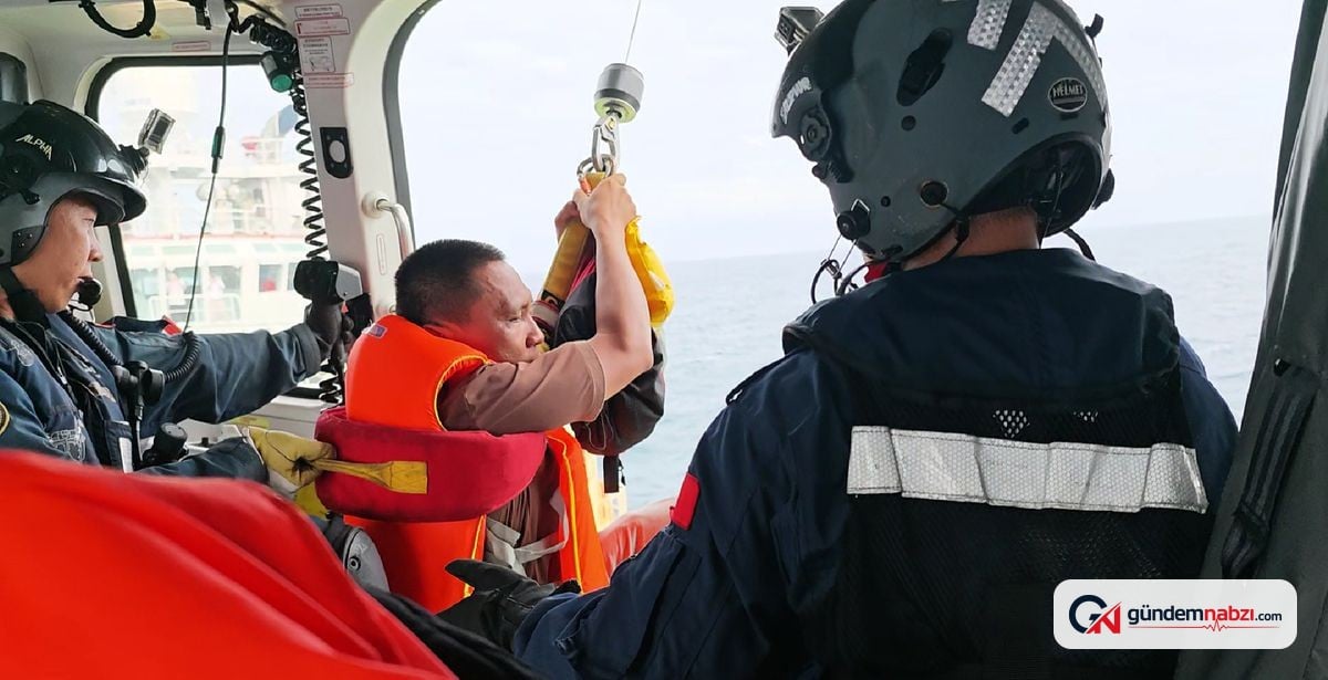 Vietnam gemisinden kurtarılan 48 kişinin ülkesine dönüşü başladı