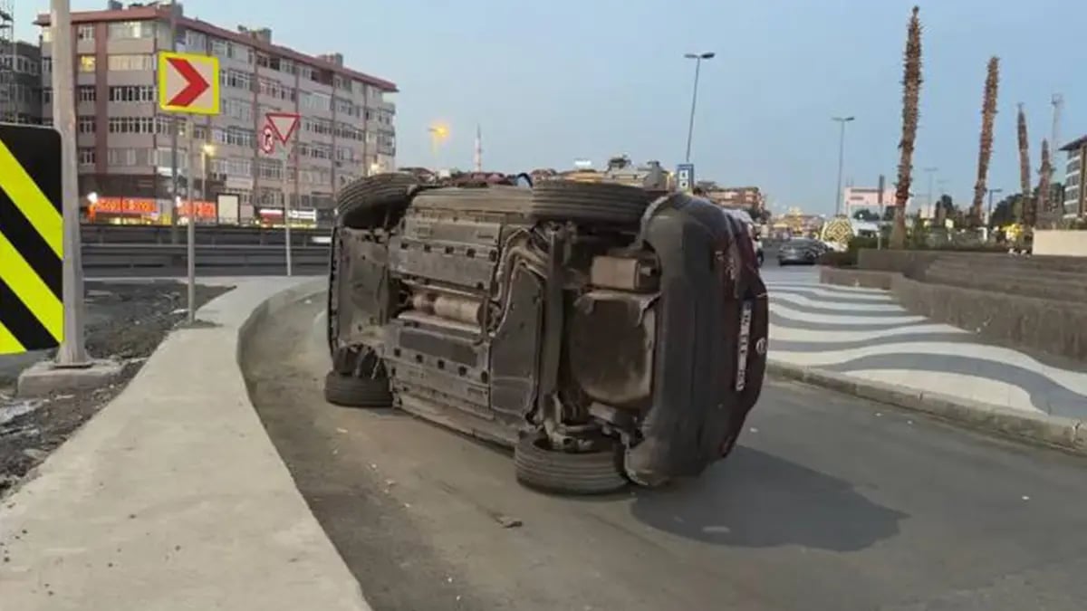 İstanbul'da otomobil devrildi: 1 yaralı