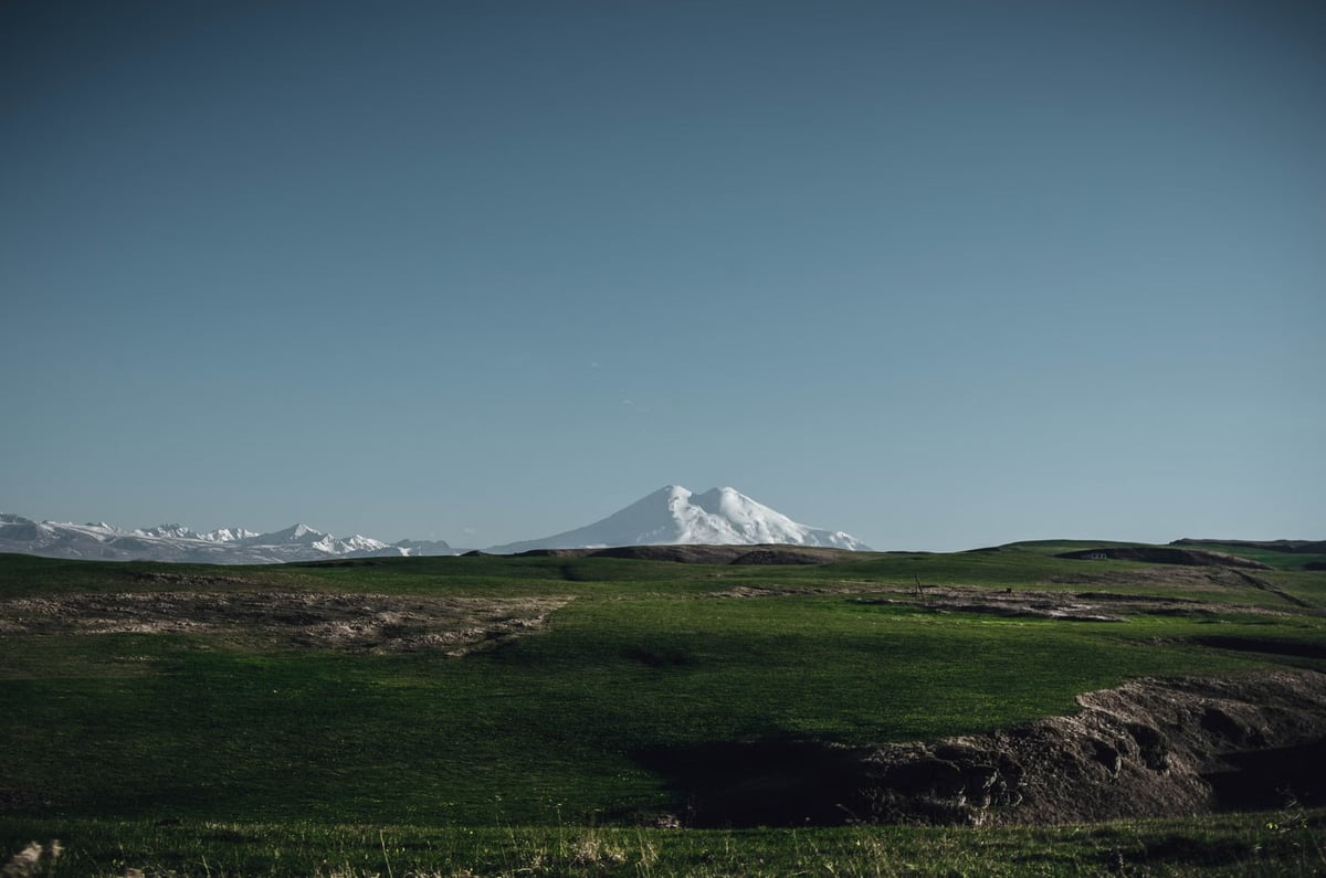Elbrus Dağı'na tırmanan iki yabancı dağcı hayatını kaybetti