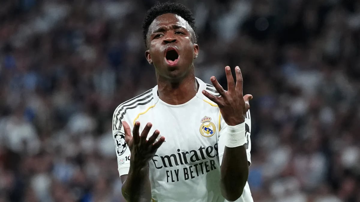 Arsenal, Vinicius Junior için Real Madrid'e teklif yapmayı düşünüyor
