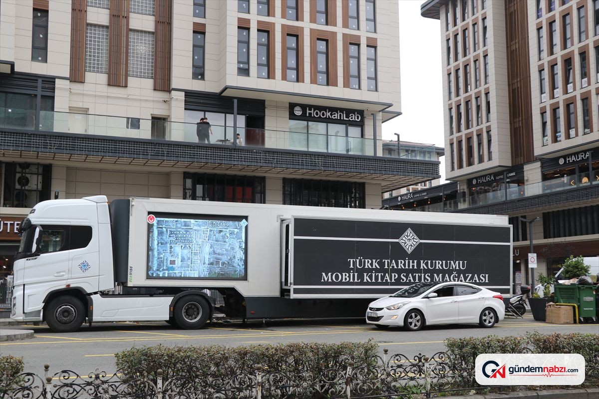 Türk tarih kurumunun mobil kitap satış mağazası Rize'de