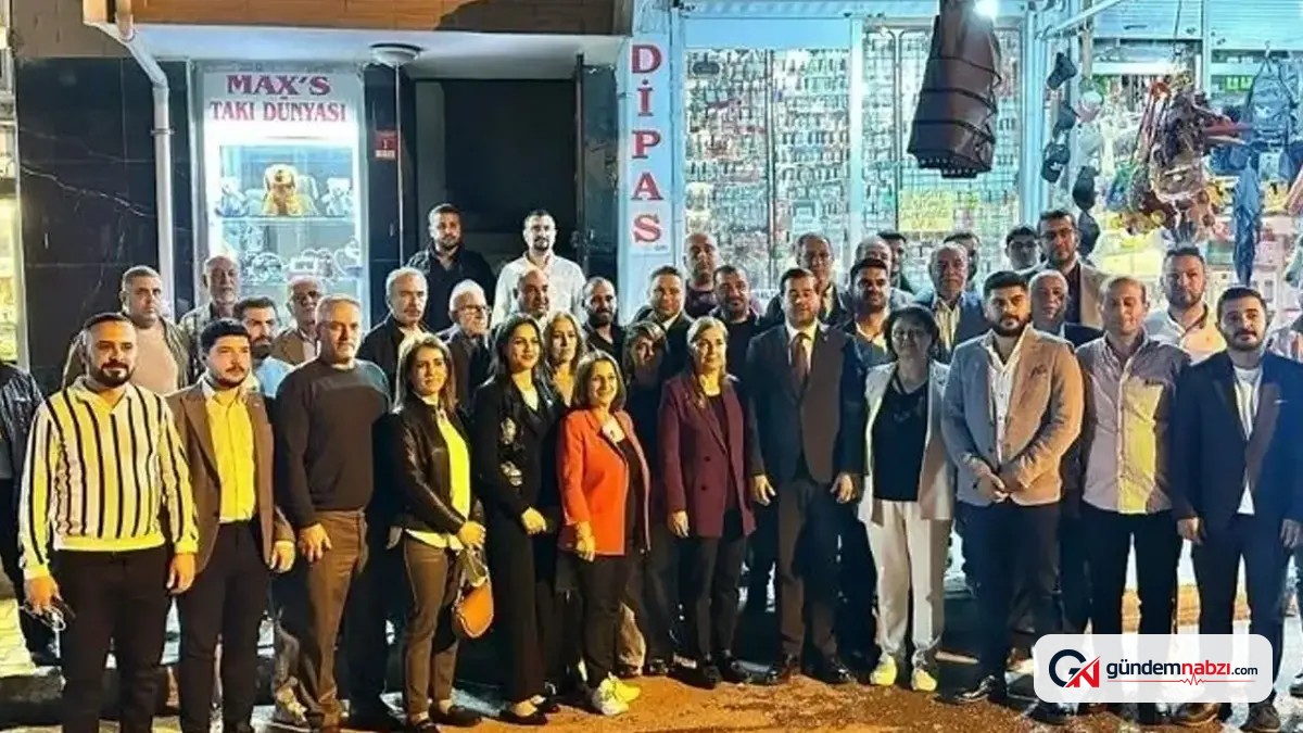 Hatay'da iki ilçede 54 CHP'li istifa etti