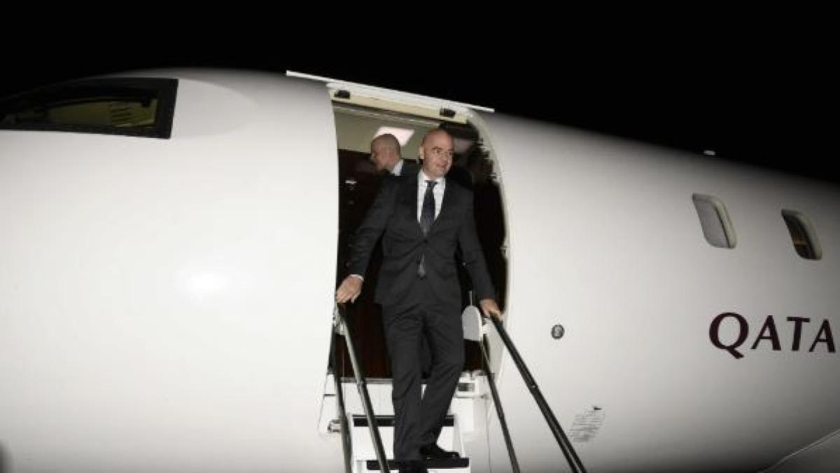 Gianni Infantino'nun uçuşları 1020 ton karbon salınımına yol açtı