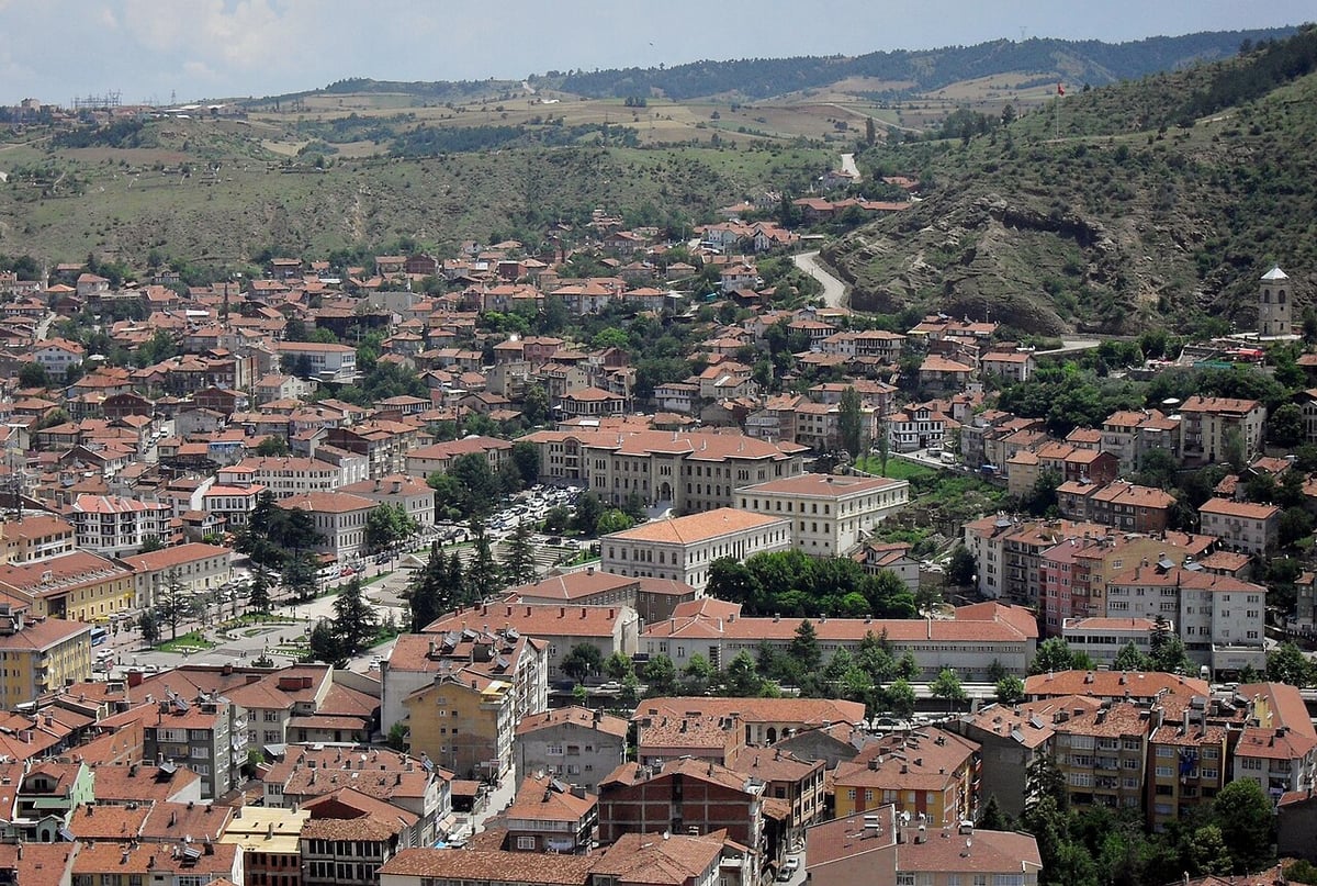 Kastamonu 2025'te net göç verdi, en fazla İstanbul'a gidildi