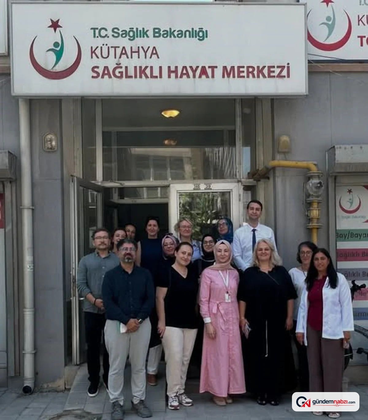 Kütahya Şehir Hastanesi hekimleri Sağlıklı Hayat Merkezi'ni ziyaret etti