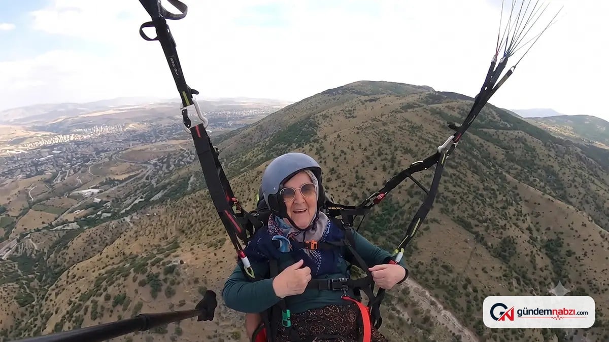 Kayseri'de Gurbetçi kadın Yamaç paraşütü yaptı