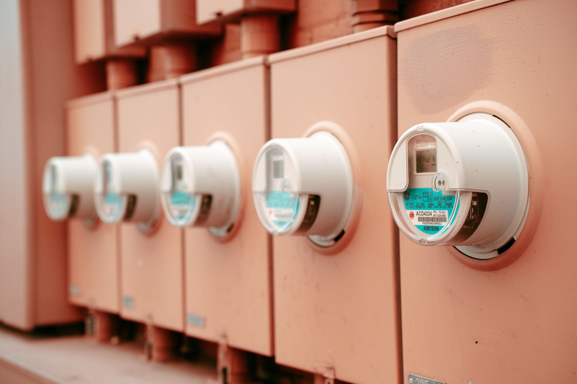 İzmir genelinde 17 ilçede elektrik kesintisi yaşanacak