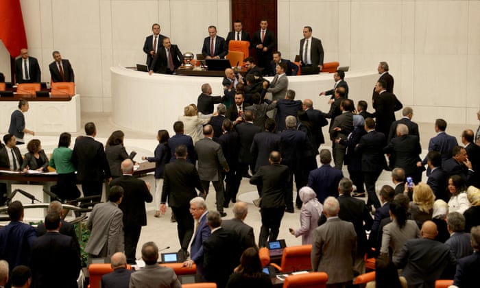TBMM'de torba yasa görüşmeleri tamamlandı: En düşük emekli aylığı 23 bin 552 lira oluyor