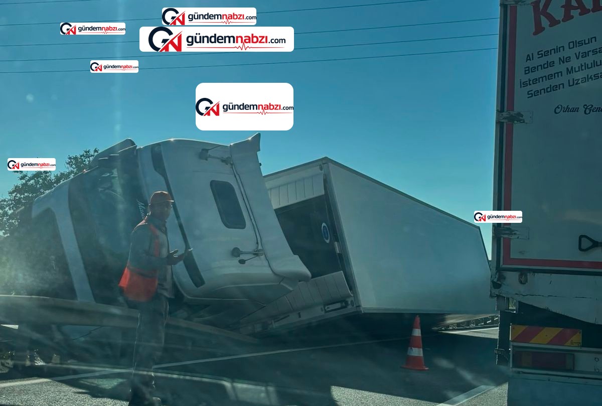 Bursa'da tır bariyerlere çarptı: 1 yaralı