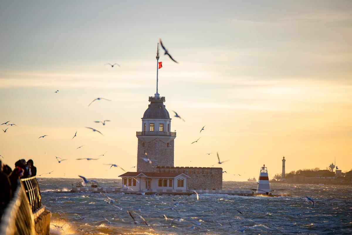 Meteoroloji'den İzmir, İstanbul ve Marmara için fırtına uyarısı