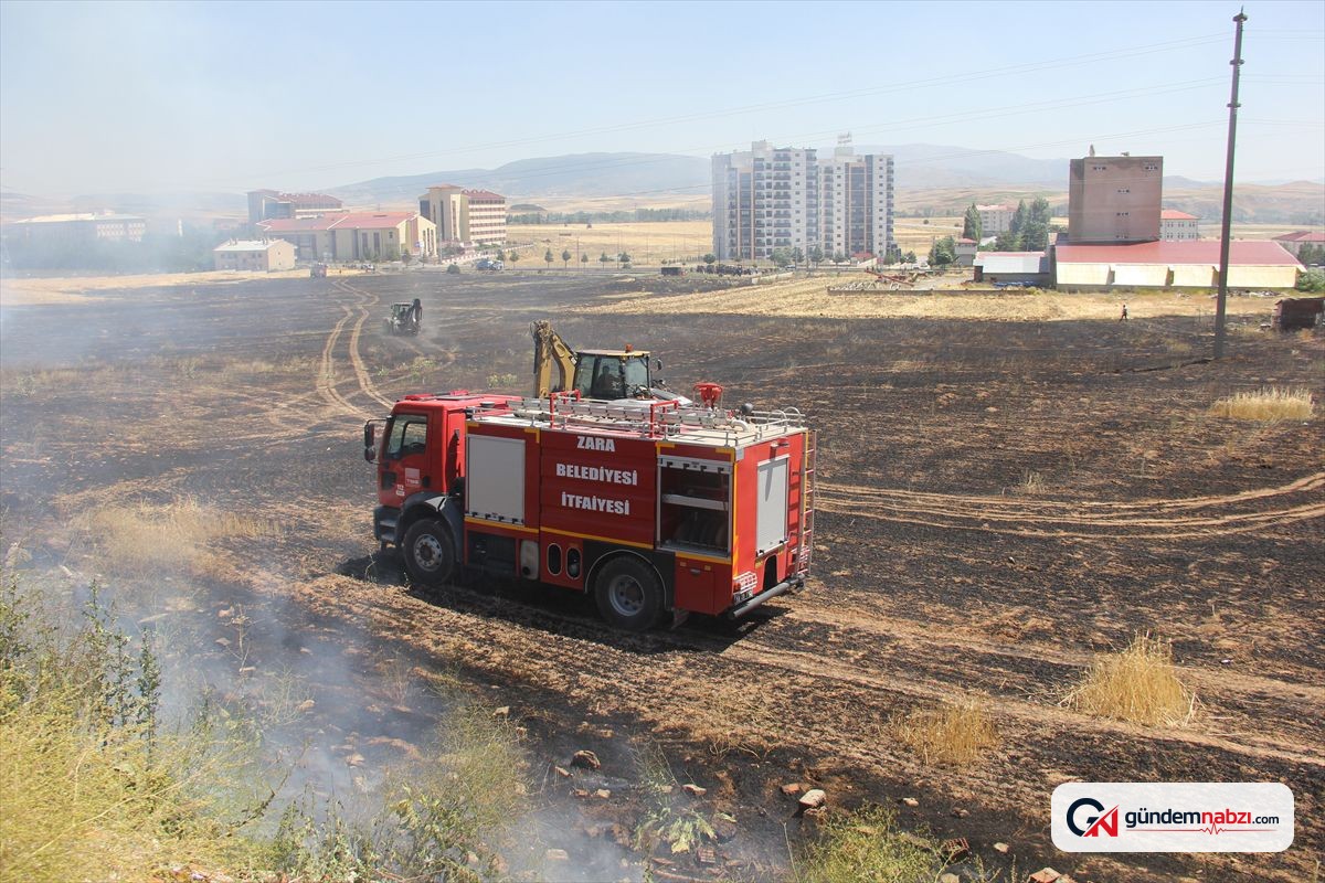 Sivas'ta 80 dönüm buğday tarlası yandı