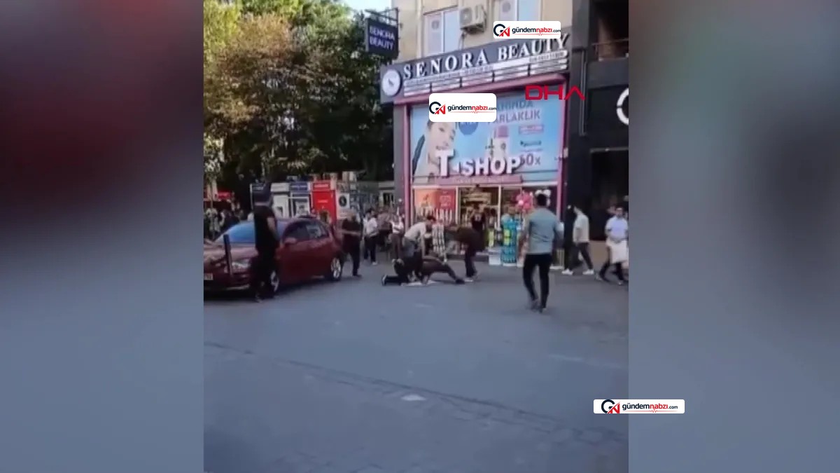 İstanbul'da Sokak ortasında bıçaklı kavga: 1 yaralı