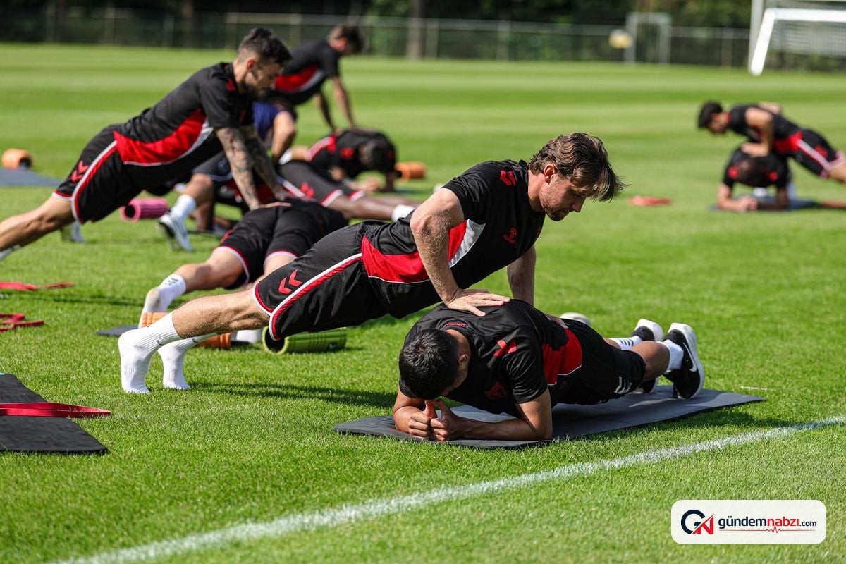 Samsunspor, Hollanda kampındaki çalışmalarına devam etti