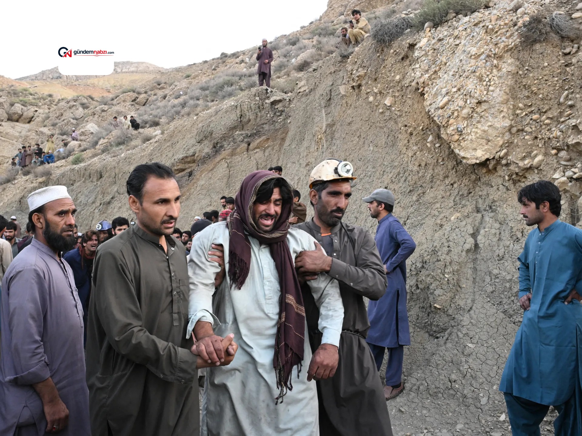 Pakistan'da maden ocağında patlama: 11 işçi hayatını kaybetti