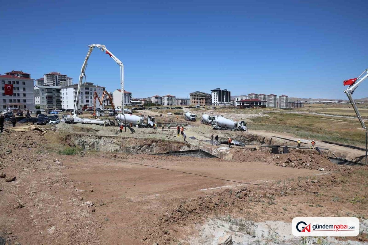 Sivas'ta Siyer-i Nebi külliyesi'nin temeli atıldı
