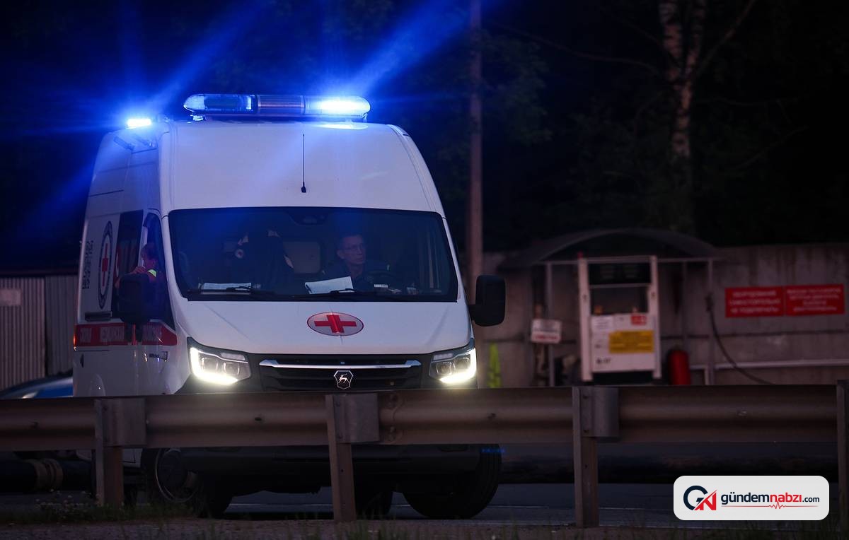 Rusya'nın Taganrog kentinde roket parçası binaya düştü: 1 ölü