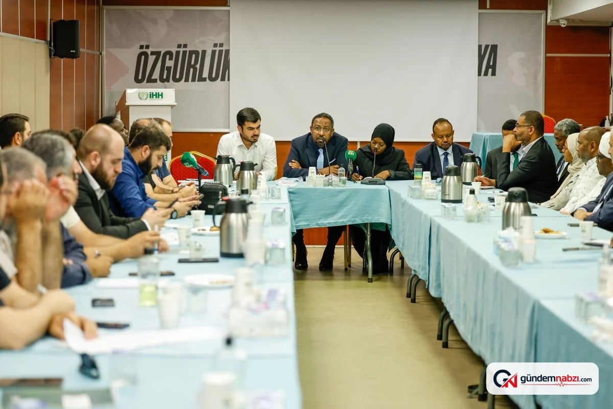 Sudanlı yetkililer İHH merkezinde STK'larla buluştu