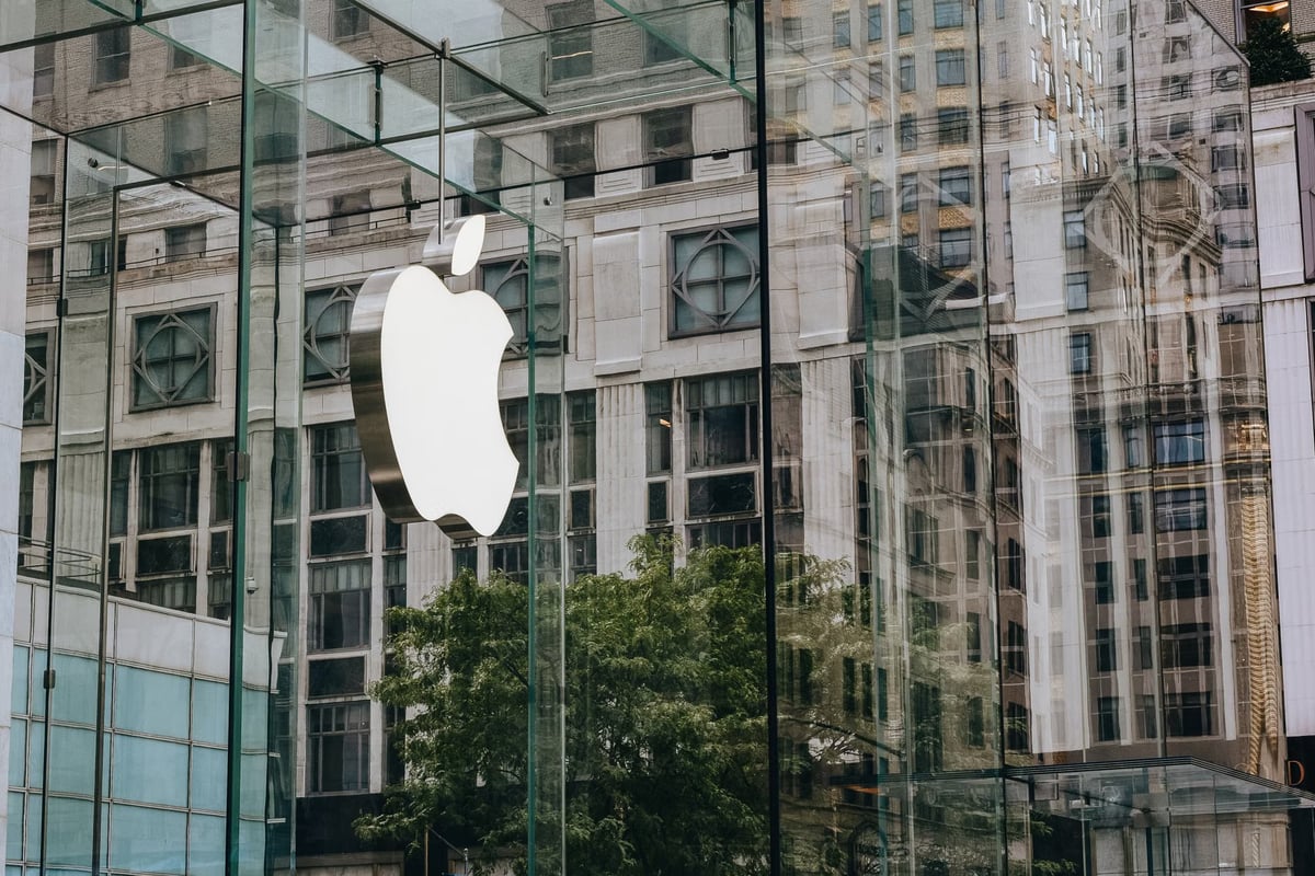 Apple 5 trilyon dolar değerine ulaşan ikinci şirket oldu