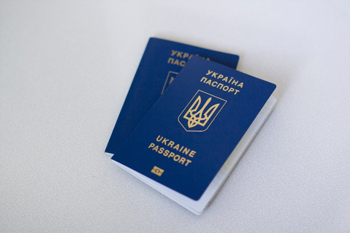 Yazd'da sahte pasaportlu yabancılar yakalandı