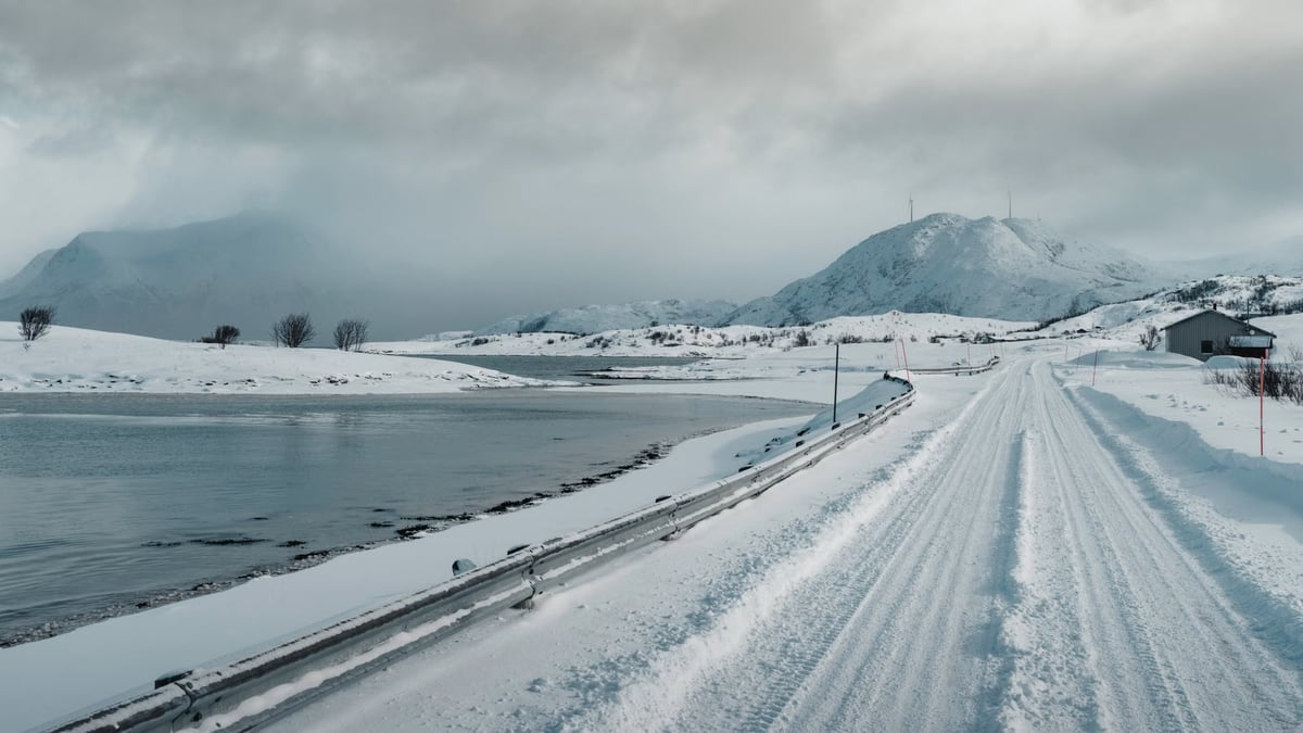 Moskova'dan Norveç'e kutup uyarısı