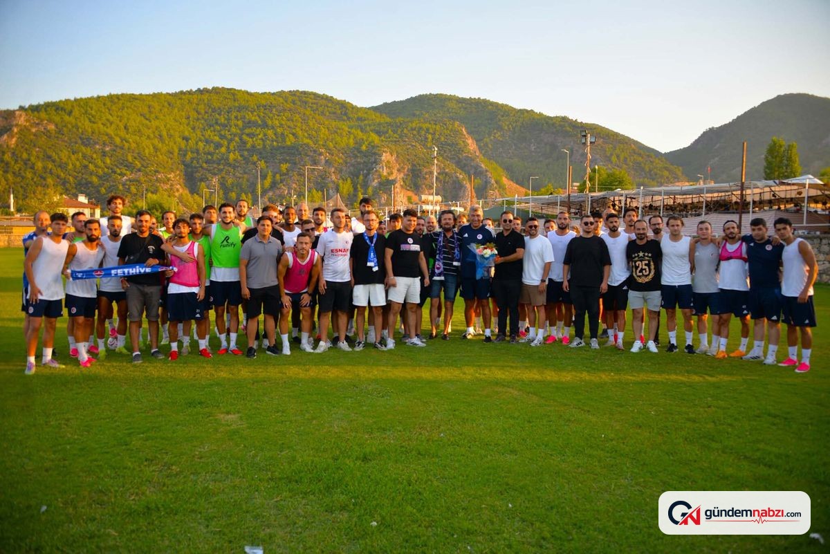 Fethiyespor taraftarları antrenmanda takıma destek verdi