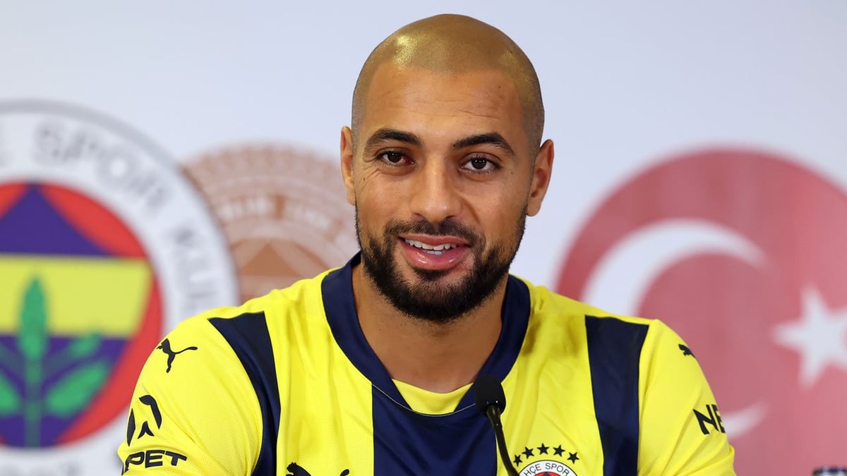 Fenerbahçe Amrabat için 20 milyon avro bekliyor