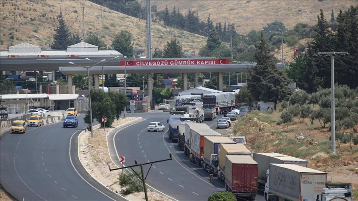 Tır başına 25 bin dolarlık maliyet Suriye ihracatını zorluyor