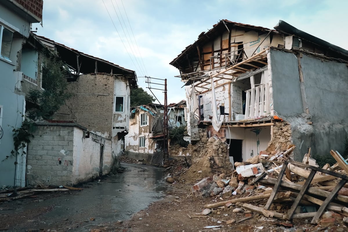 İtalya'nın Isernia bölgesinde 4.1 büyüklüğünde deprem