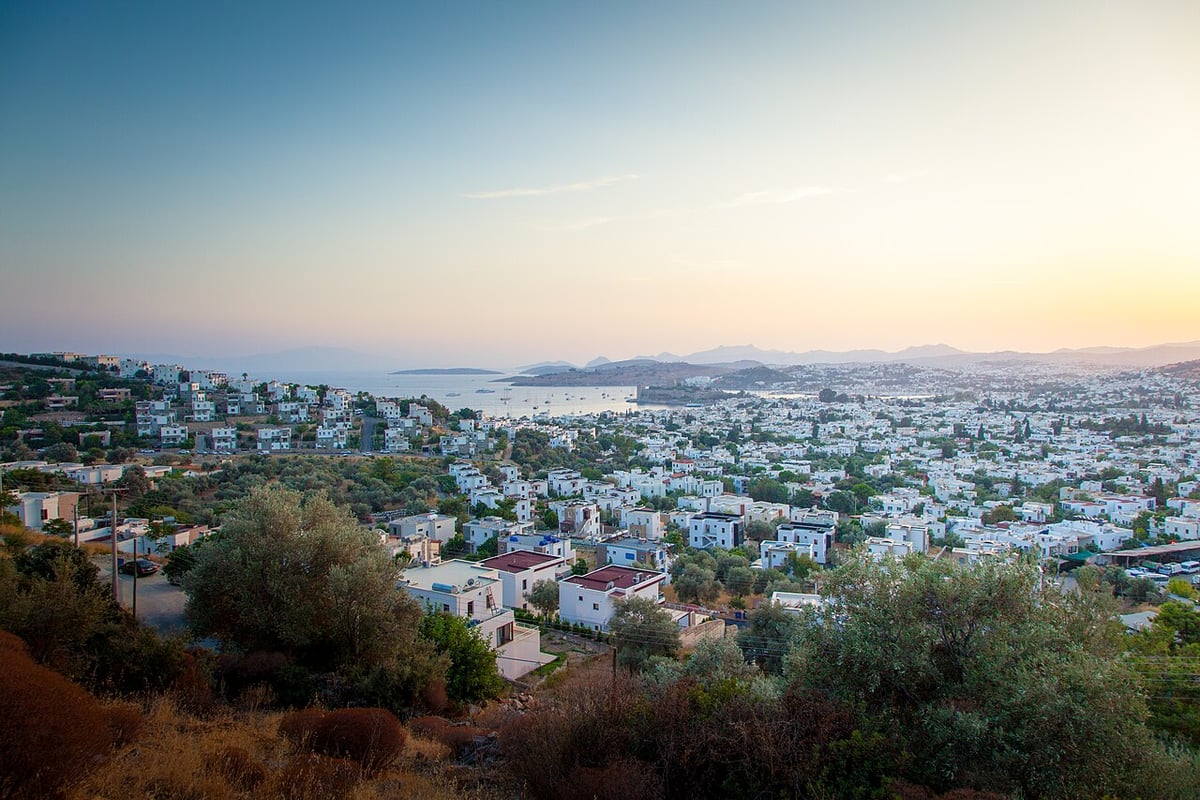 Cansu Tosun Muğla Bodrum'da tatilde