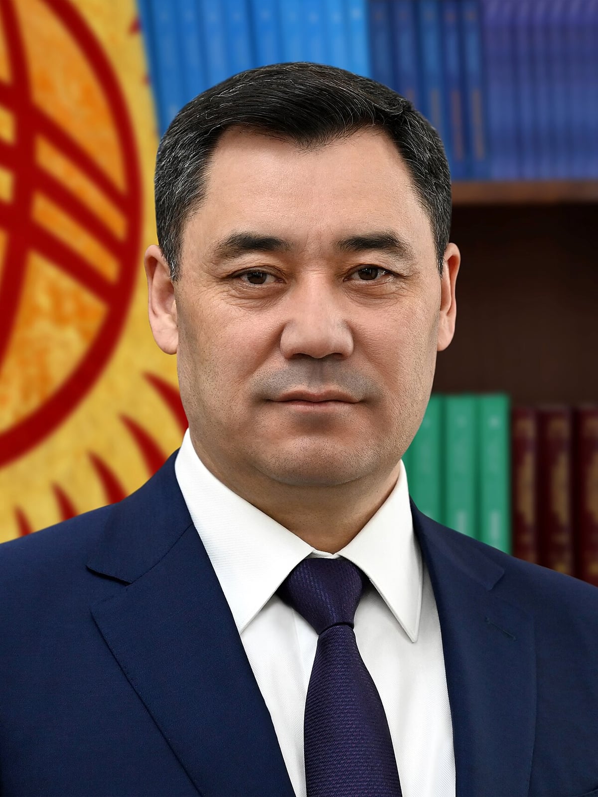 Caparov'dan Mirziyoyev'e birinci derece Manas nişanı