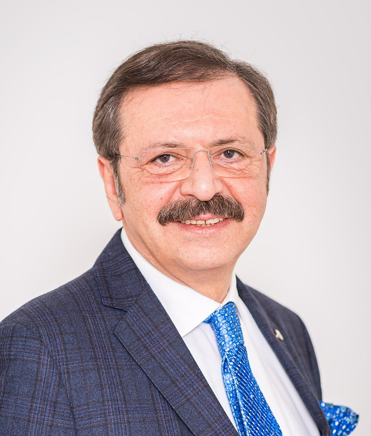 Hisarcıklıoğlu Karabük'te ödül törenine katıldı