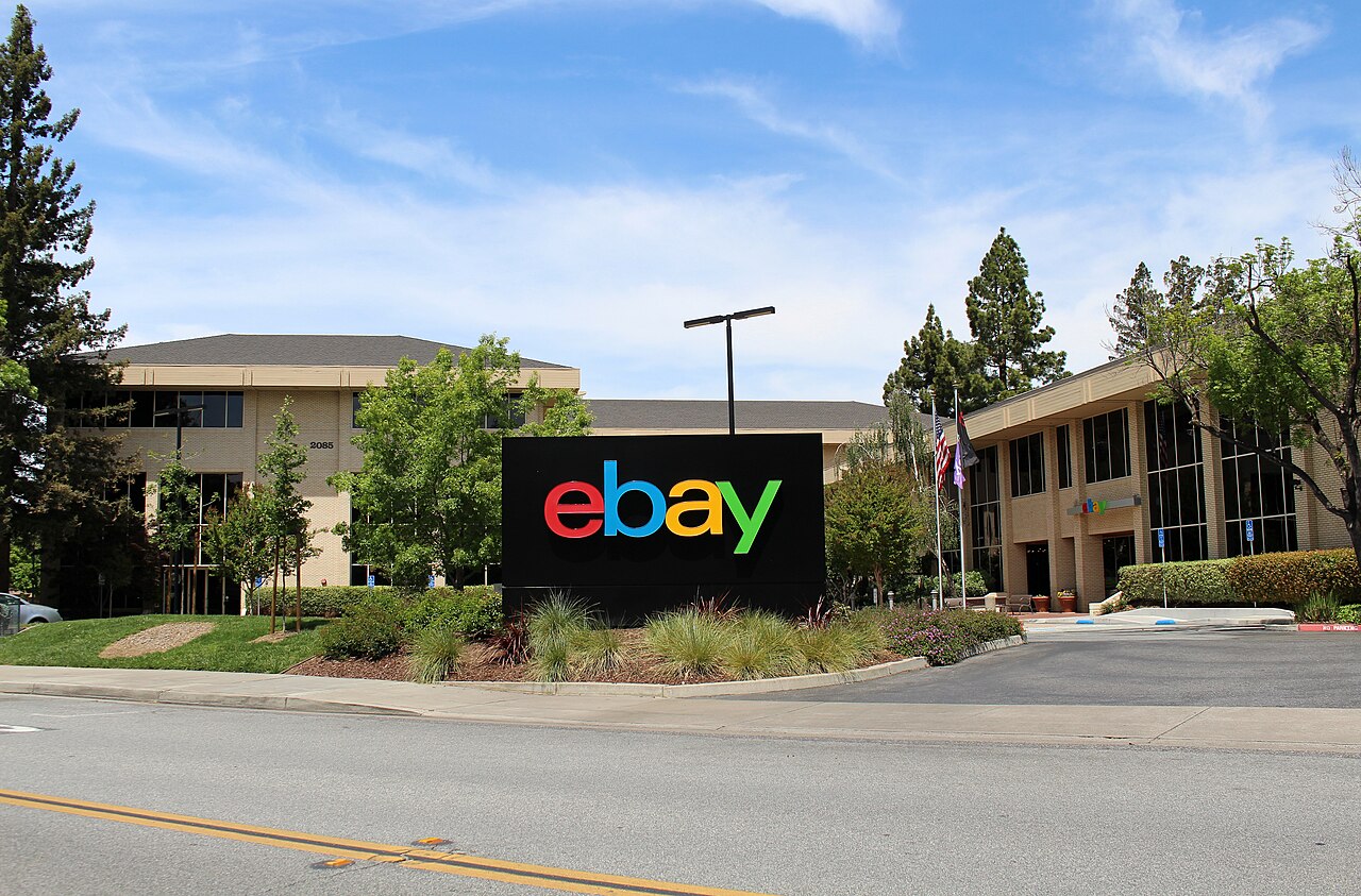 eBay, gazetecilere yönelik taciz davasında uzlaştı