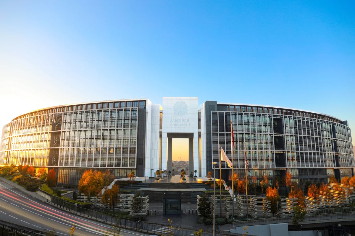 İstanbul Medipol üniversitesi ile Coursera arasında eğitim işbirliği