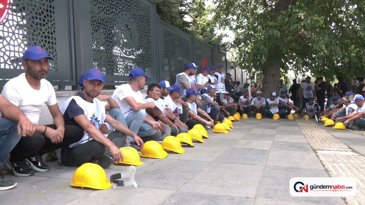 Doruk Madencilik işçileri, Çalışma Bakanlığı önünde eylem yaptı